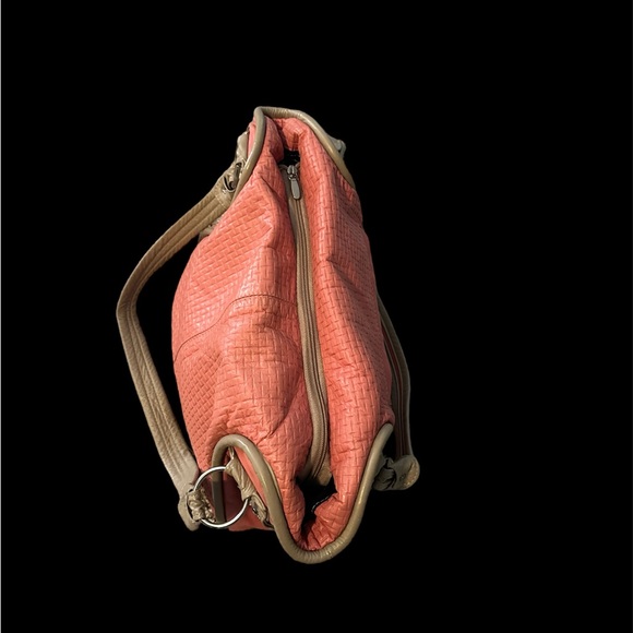 Handbag - Picture 3 of 5